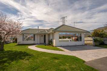 12 Carlisle Place, Marchwiel