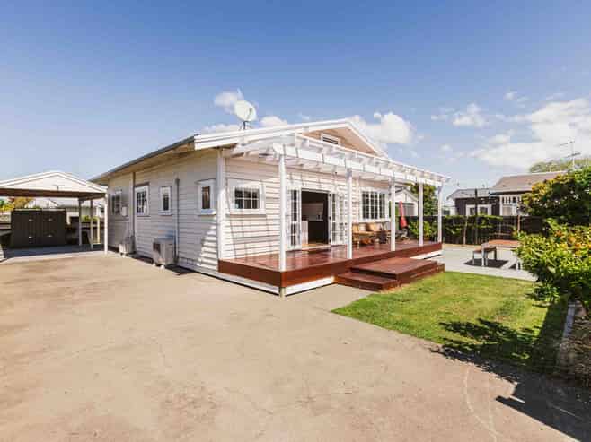 14 McVay Street, Napier South