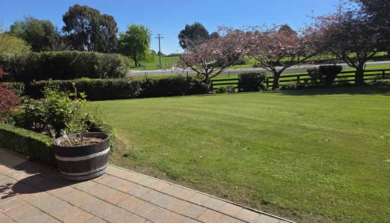 275 Homestead Road, Weston