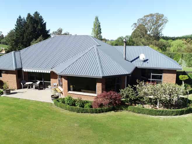 275 Homestead Road, Weston