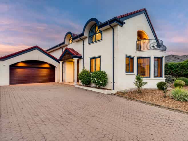 15 Chateau Drive, Burnside