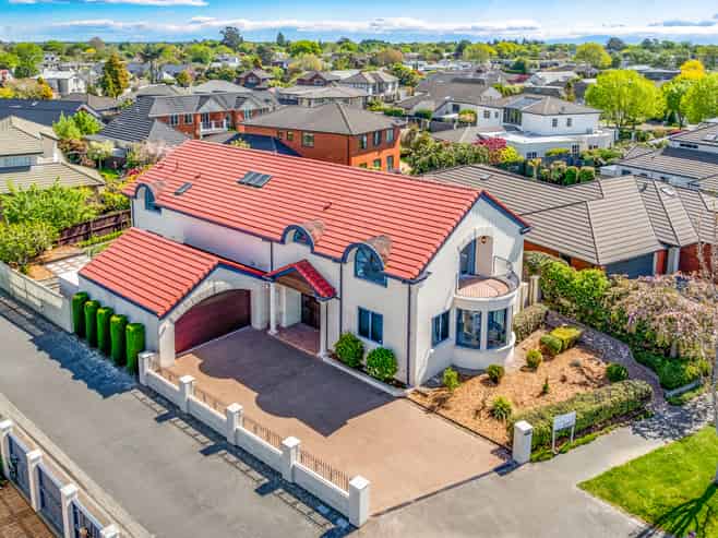 15 Chateau Drive, Burnside