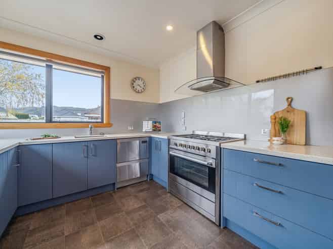 25 Argyle Grove, Trentham