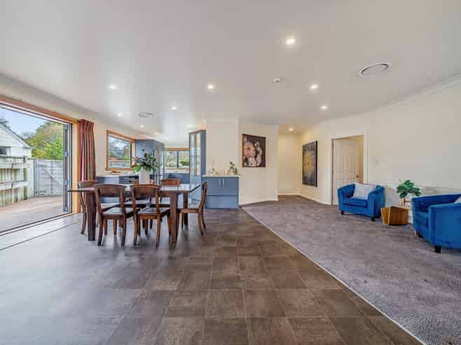 25 Argyle Grove, Trentham