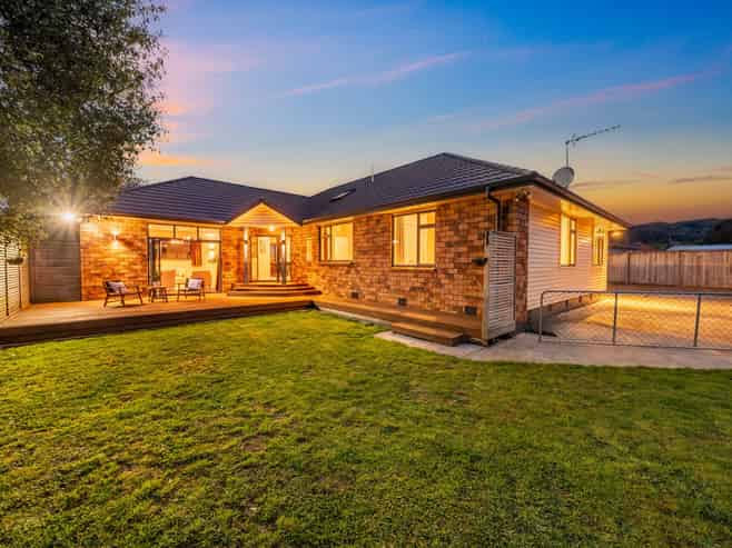 25 Argyle Grove, Trentham