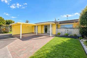 2/43 McIntyre Road, Mangere Bridge