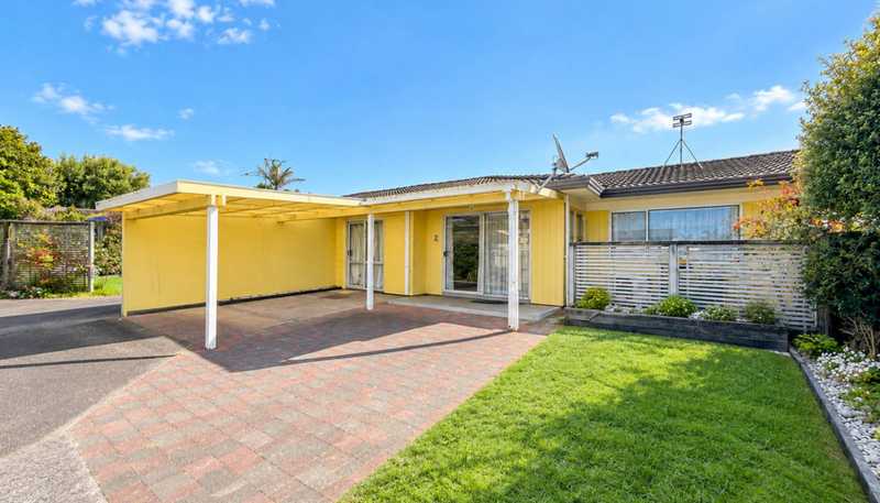 2/43 McIntyre Road, Mangere Bridge