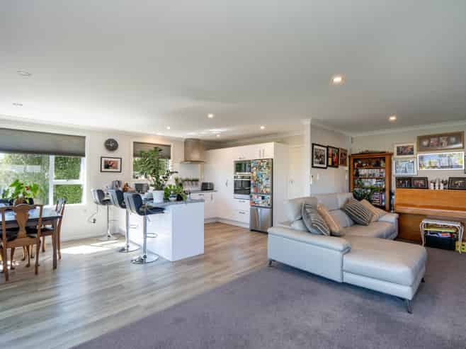 201 Margaret Street, Glengarry
