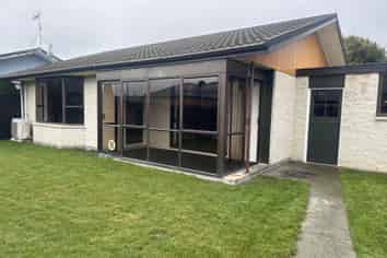 2/260 Moore Street, Ashburton