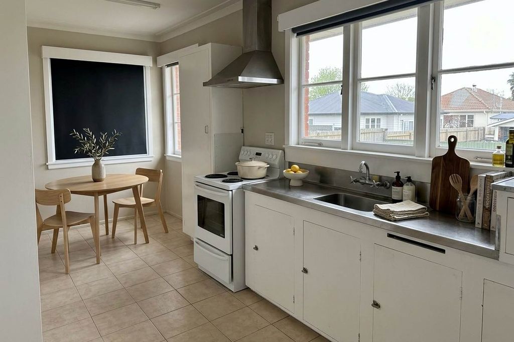Delightful Home In Central Area 2