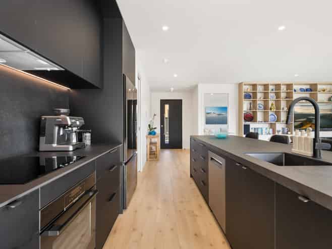 10 Packer Road, Wanaka