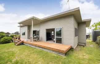 14 Barber Street, Foxton Beach