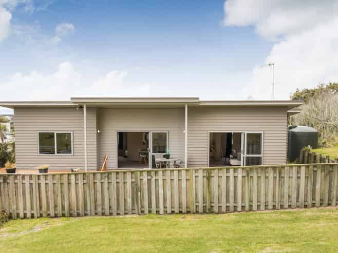 14 Barber Street, Foxton Beach