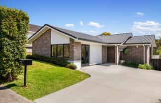 45 Pembroke Crescent, Glendowie