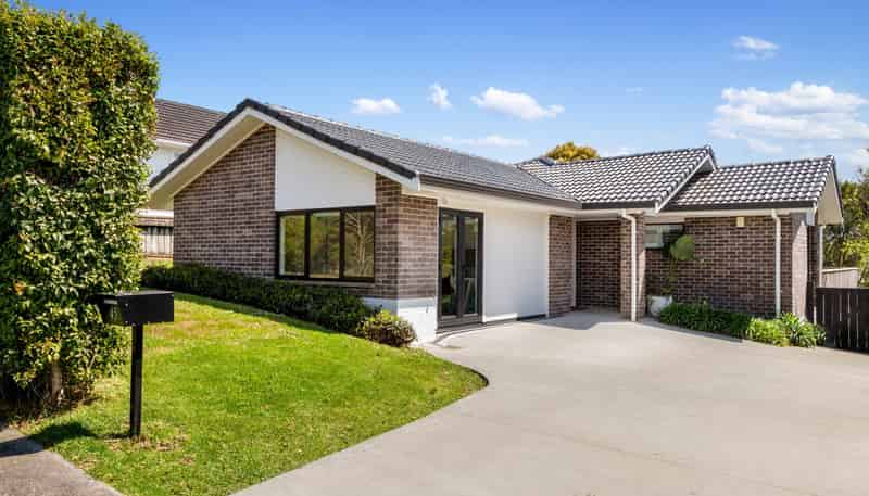 45 Pembroke Crescent, Glendowie