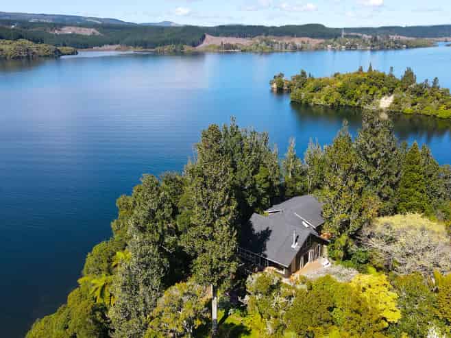 273J Whangamoa Drive, Lake Rotoiti