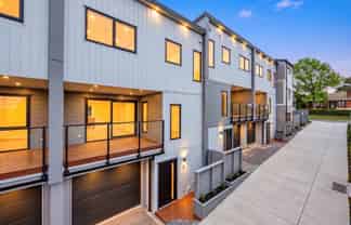 2/17 Peverill Crescent, Papatoetoe