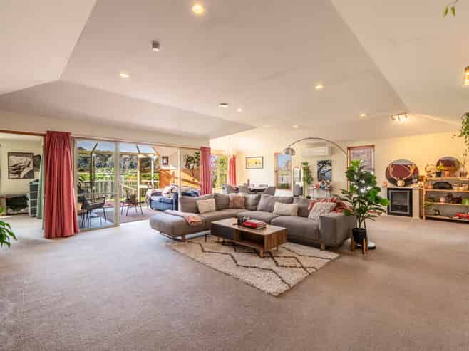 112 Gladstone Terrace, Gladstone