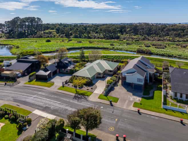 112 Gladstone Terrace, Gladstone