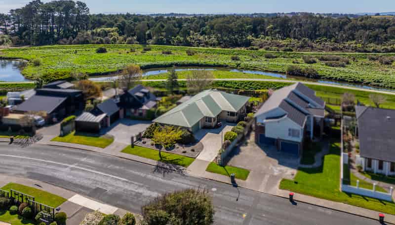 112 Gladstone Terrace, Gladstone