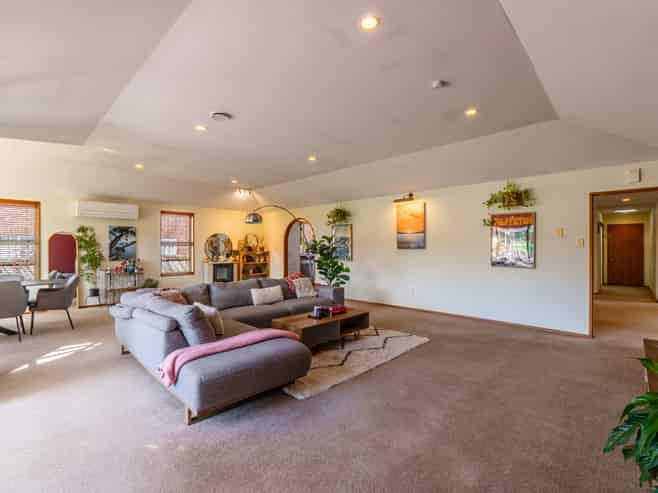 112 Gladstone Terrace, Gladstone