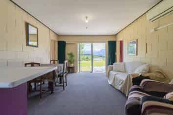 9 Burnby Place, Te Anau