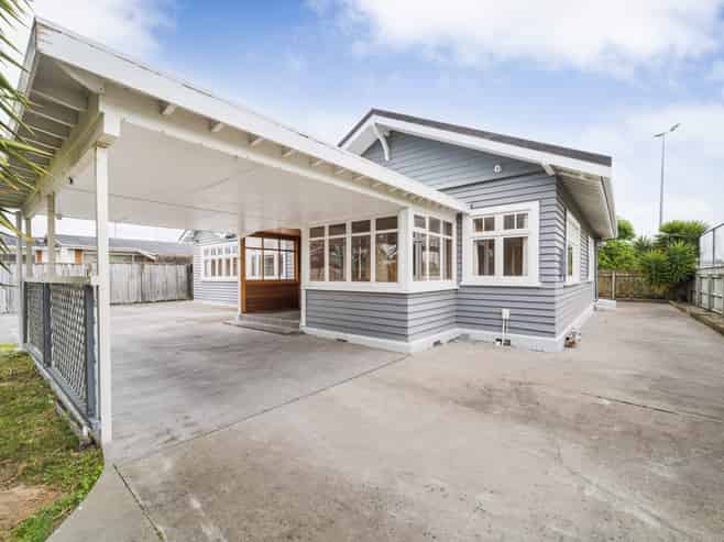 52 North Street, Palmerston North Central