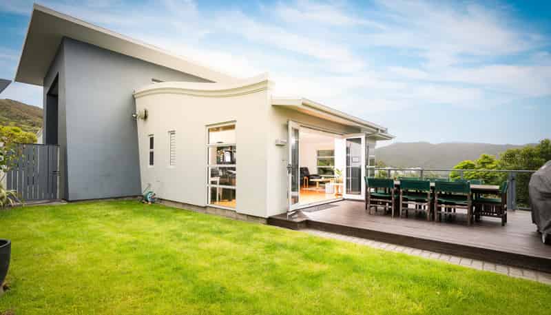 7 Caughley Grove, Karori
