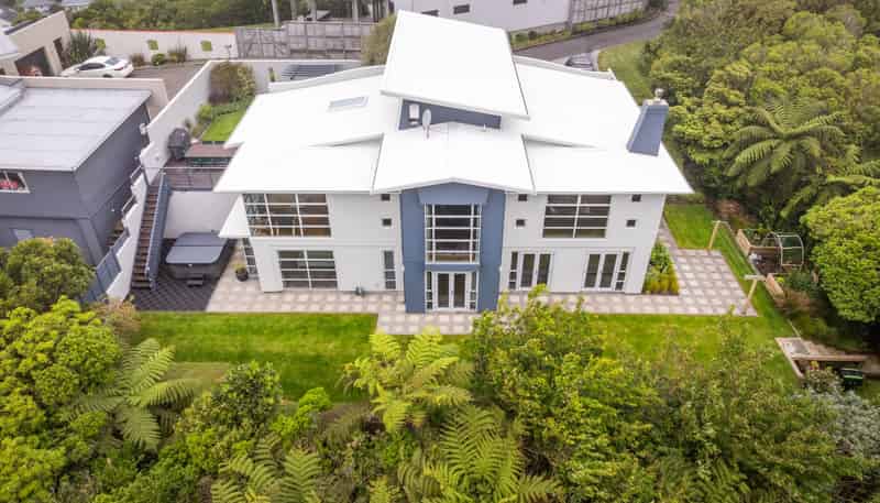 7 Caughley Grove, Karori