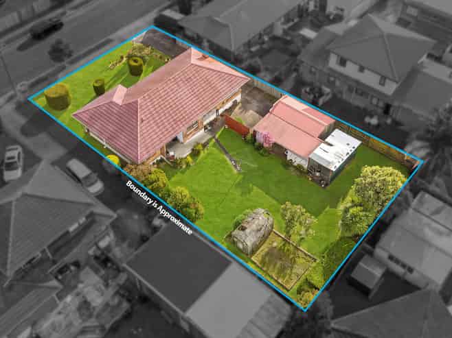2 Buckingham Crescent, Papatoetoe