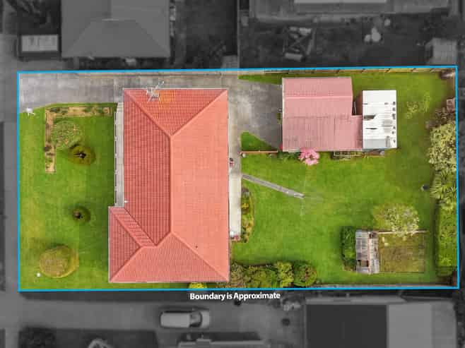 2 Buckingham Crescent, Papatoetoe