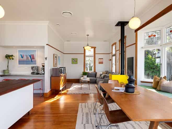 249 Queens Drive, Lyall Bay