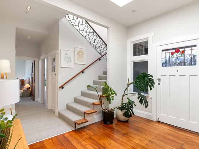249 Queens Drive, Lyall Bay