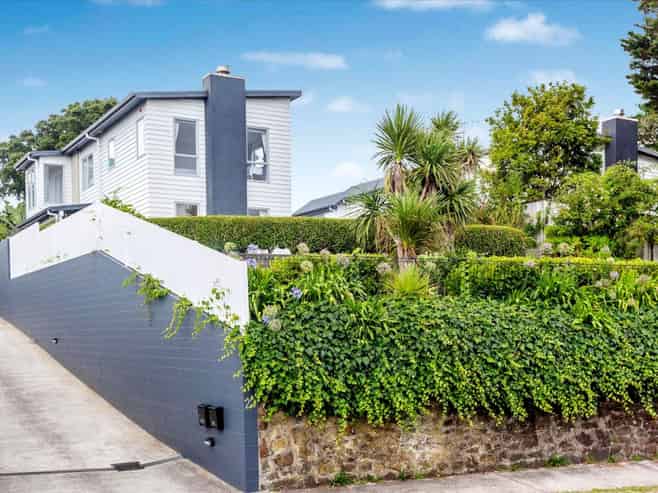 22 Rowan Road, Epsom