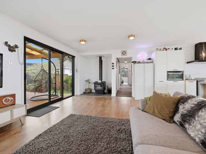 8 Ellersley Street, Halfway Bush