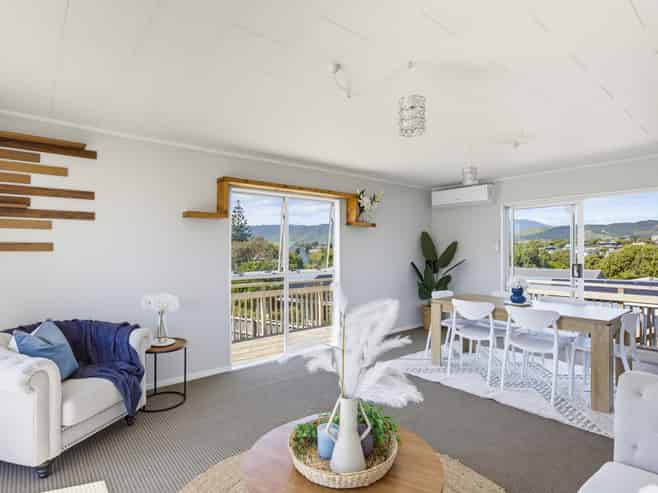 195 Tutere Street, Waikanae Beach