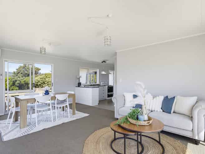 195 Tutere Street, Waikanae Beach