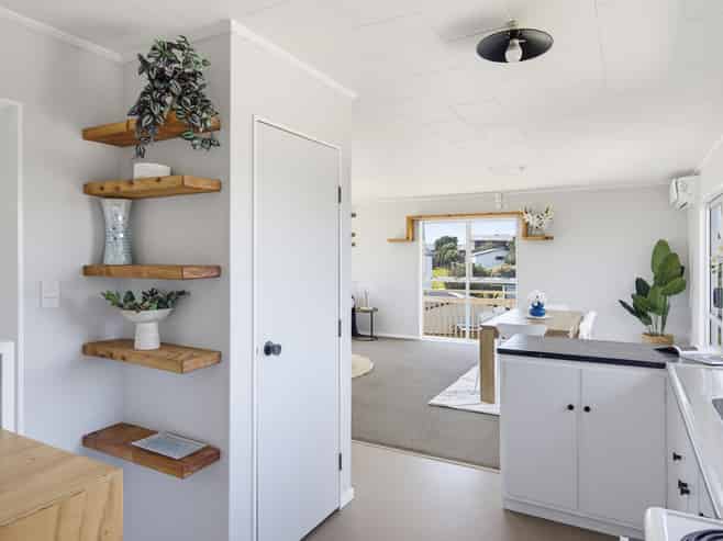 195 Tutere Street, Waikanae Beach