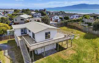 195 Tutere Street, Waikanae Beach