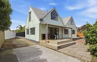 2/1471 Great North Road, Waterview