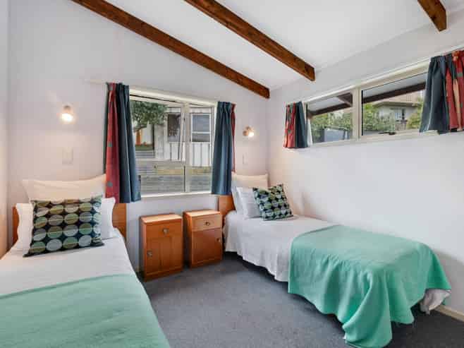 12 Kotanui Avenue, Army Bay