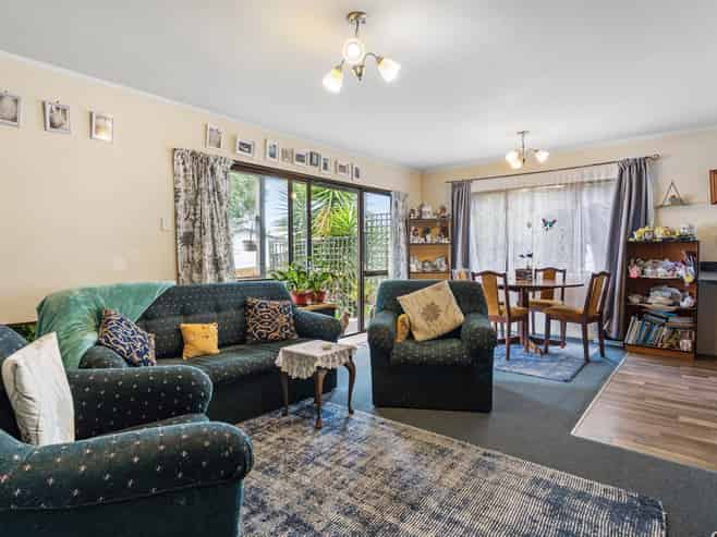 2/78 Hindmarsh Street, Henderson