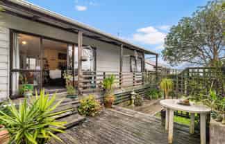 2/78 Hindmarsh Street, Henderson
