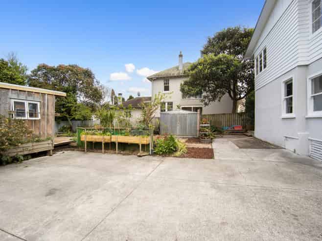 105 & 105A Richardson Road, Mount Albert