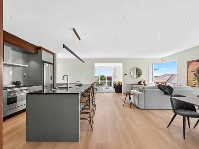 17 Mansion Court, West Harbour