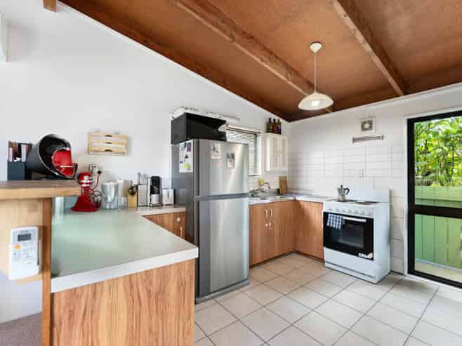 3/399 West Coast Road, Glen Eden