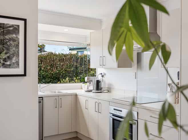 2/2 Riverview Road, New Lynn