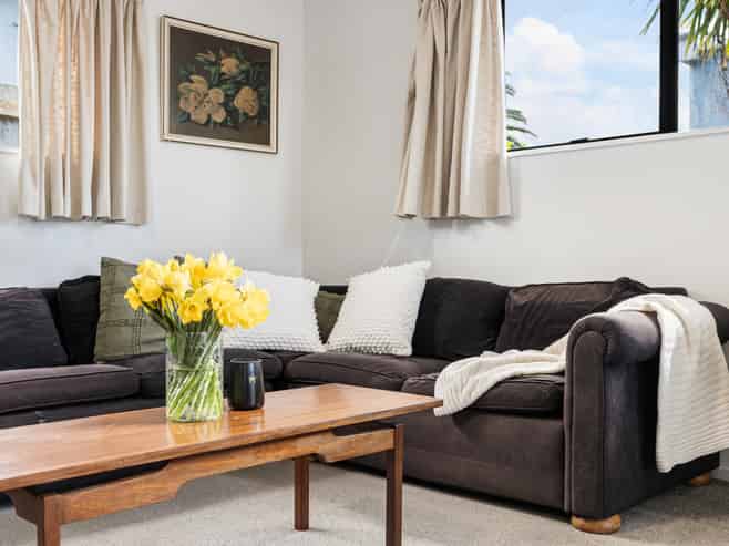 2/2 Riverview Road, New Lynn