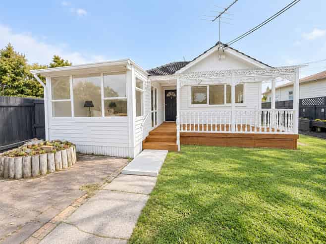 1/44 Titirangi Road, New Lynn