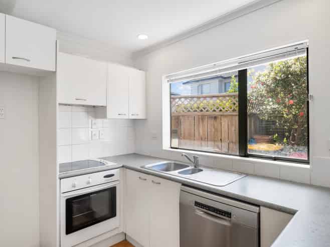 17/2 Arawa Street, New Lynn